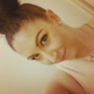 Meet your Posher, Chloe